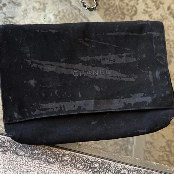 Chanel Black Caviar Leather Wallet on Chain - Picture 8 of 8